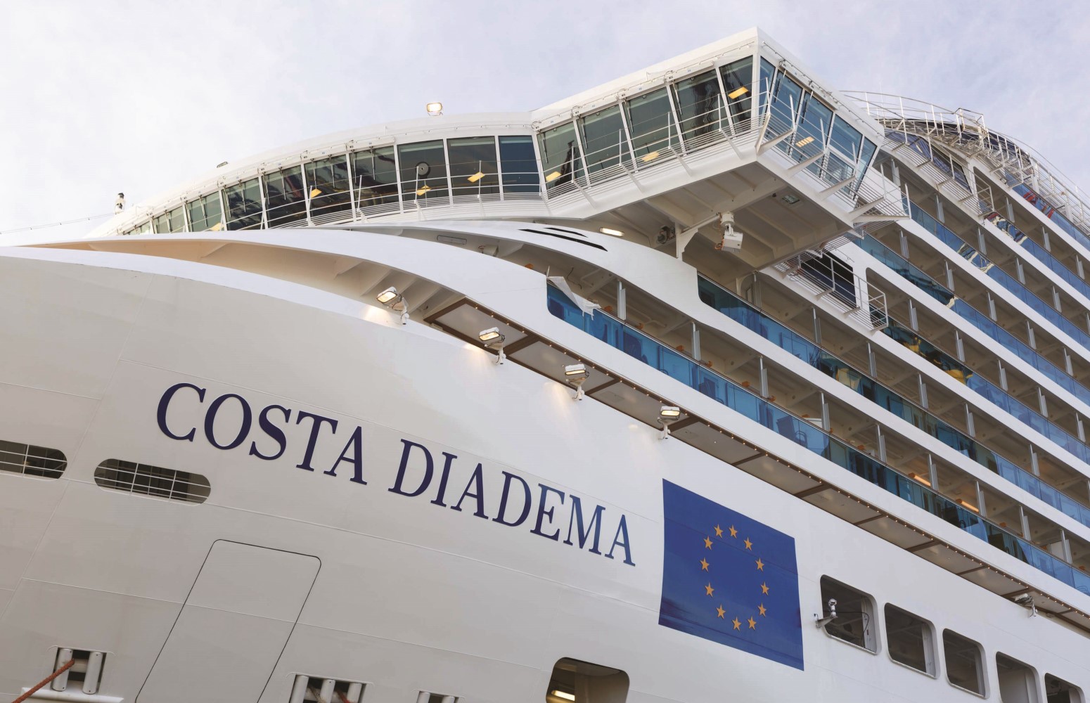 costa diadema navegando por el báltico